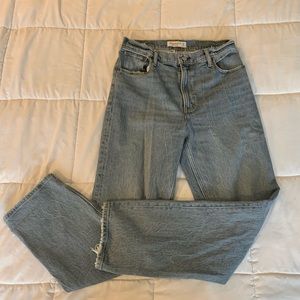 Abercrombie & Fitch The 90s Straight Ultra High Rise